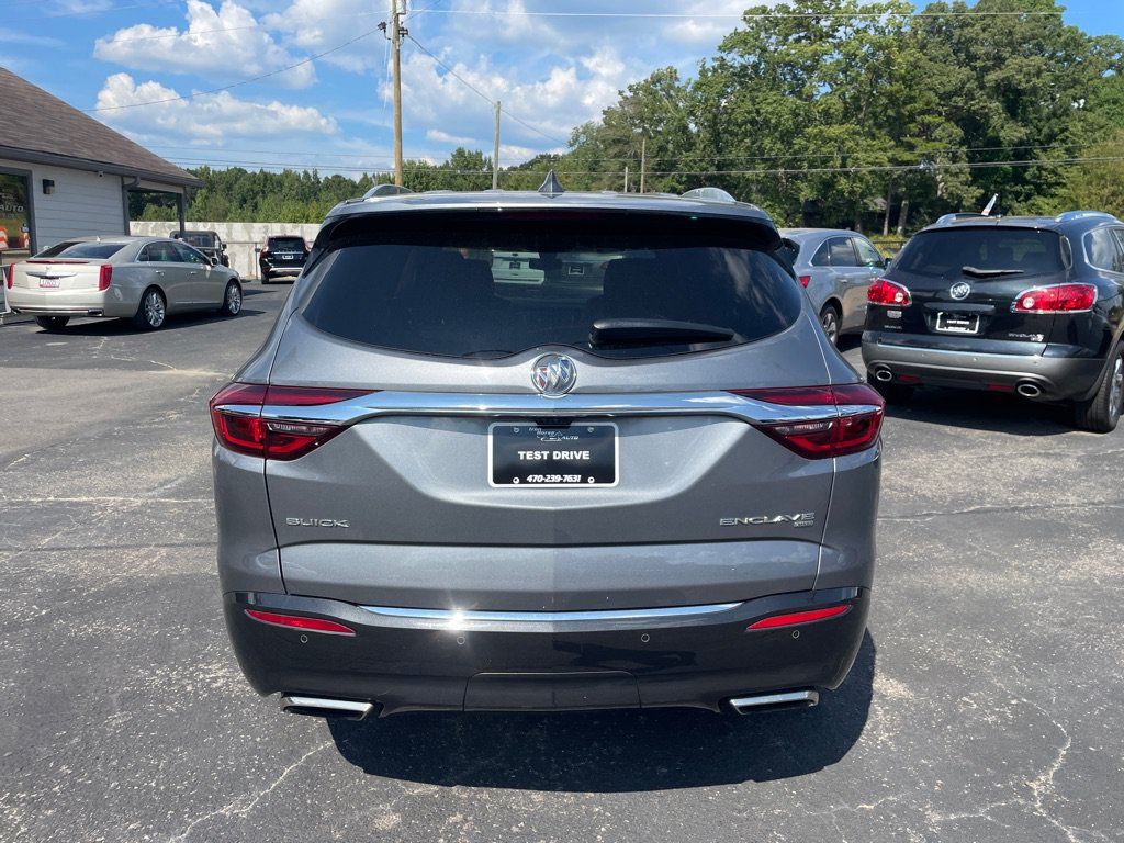 Used 2018 Buick Enclave Avenir w/ Avenir Technology Package AWD/4WD image 5