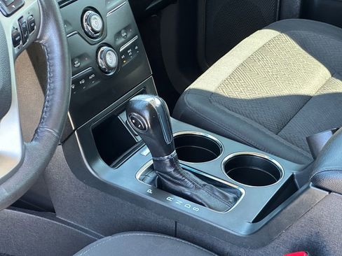 Used 2019 Ford Flex SEL image 17