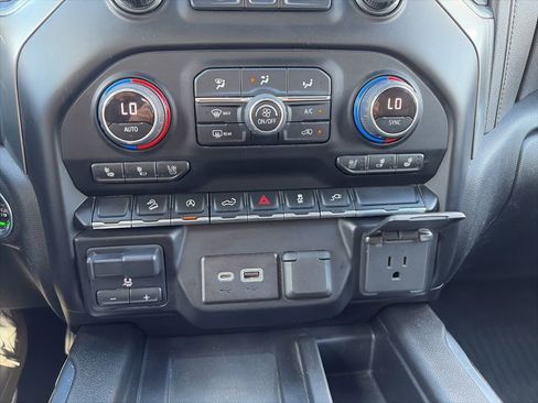 Used 2020 Chevrolet Silverado 1500 LTZ image 21