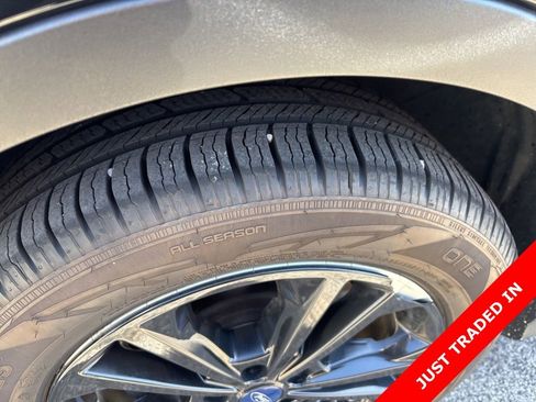 Used 2018 Ford Escape SE AWD/4WD image 8