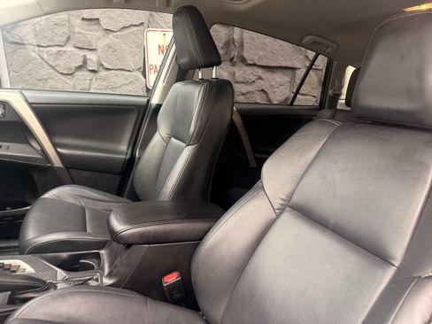 Used 2015 Toyota RAV4 Limited image 12
