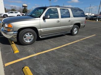 Used 2002 GMC Yukon XL SLT video 2