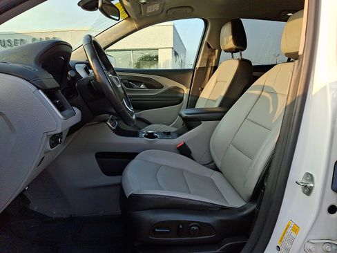 Certified 2022 GMC Terrain SLT AWD/4WD image 14