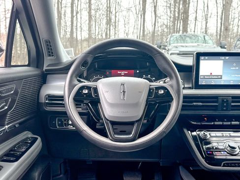 Certified 2022 Lincoln Corsair Standard w/ Equipment Group 101A image 24