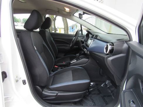 Used 2024 Nissan Versa SV image 17