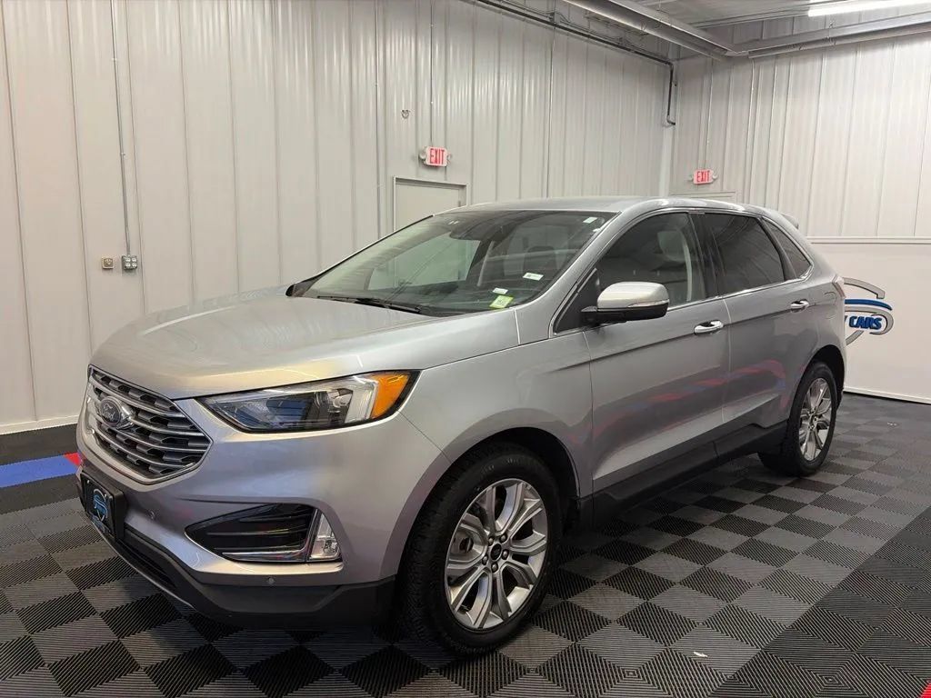 Used 2024 Ford Edge Titanium AWD/4WD image 7