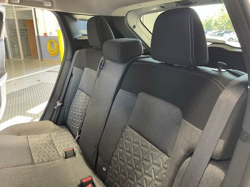 New 2026 Nissan Kicks SV w/ SV Premium Package FWD image 17