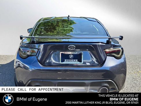 Used 2019 Toyota 86 RWD image 4