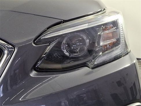 Used 2021 Subaru Outback 2.5i image 12