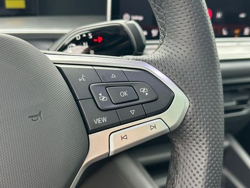 New 2026 Volkswagen Tiguan SE R-Line image 29