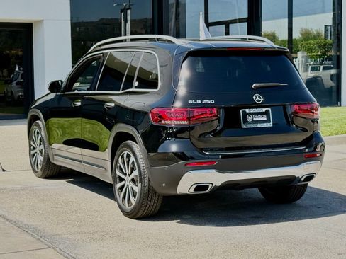 Used 2023 Mercedes-Benz GLB 250 image 10