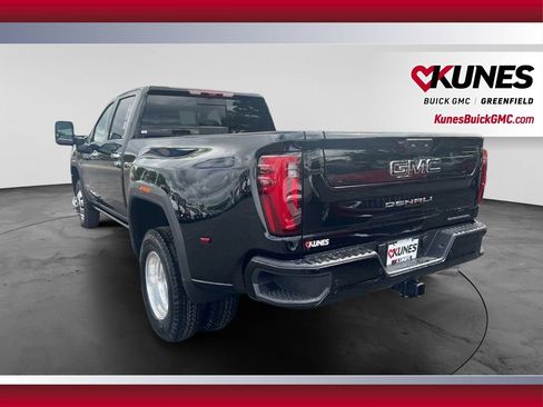 New 2026 GMC Sierra 3500 Denali Ultimate AWD/4WD image 7