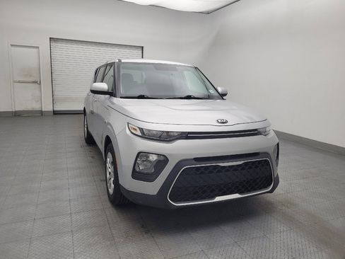 Used 2020 Kia Soul LX FWD image 14