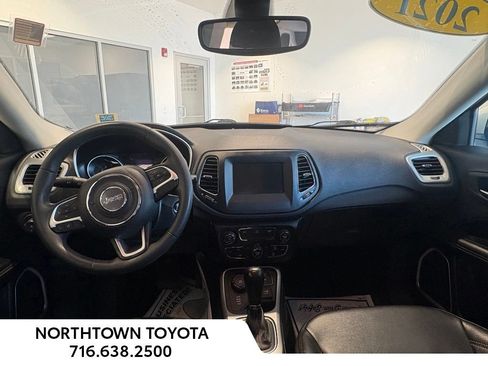 Used 2021 Jeep Compass Latitude AWD/4WD image 16