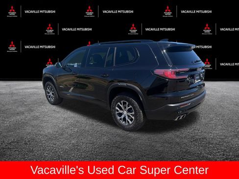 Used 2025 GMC Acadia AT4 w/ Luxury Package AWD/4WD image 3