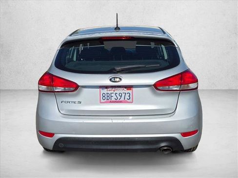 Used 2017 Kia Forte LX FWD image 7