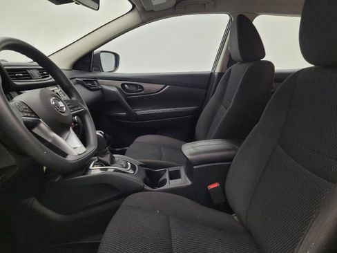 Used 2020 Nissan Rogue Sport S image 17