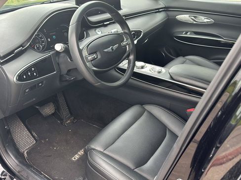 Used 2025 Genesis GV70 2.5T AWD/4WD image 11