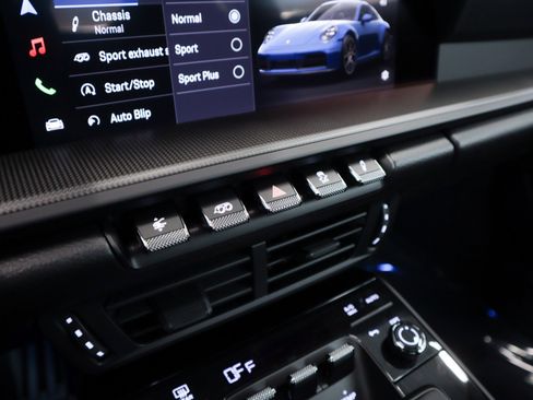 New 2026 Porsche 911 Carrera T image 19