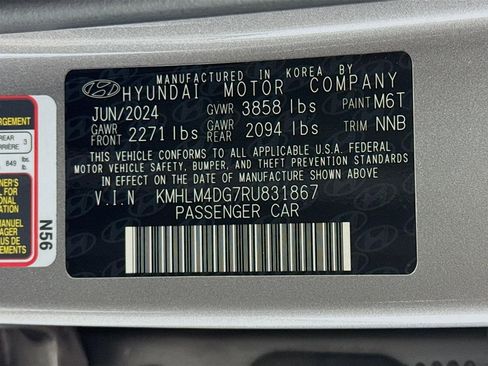 Certified 2024 Hyundai Elantra SEL image 30