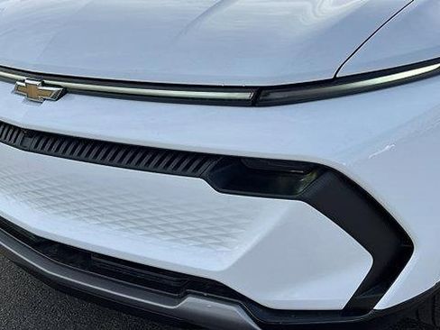 New 2026 Chevrolet Equinox EV LT image 9