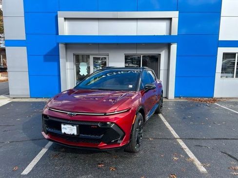 New 2026 Chevrolet Equinox EV RS image 2