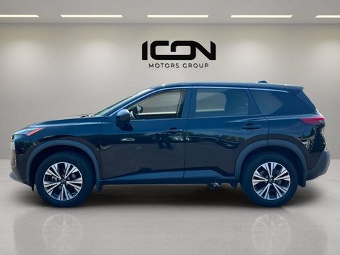 Used 2023 Nissan Rogue SV AWD/4WD image 2