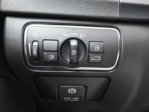 Used 2014 Volvo S60 T5 FWD image 21