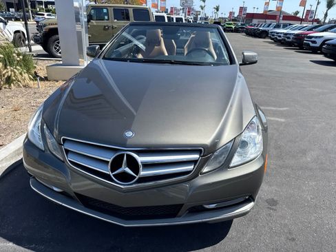 Used 2013 Mercedes-Benz E 350 Cabriolet image 4