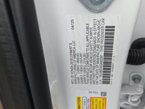 Certified 2025 Acura TLX w/ Technology Package FWD image 6