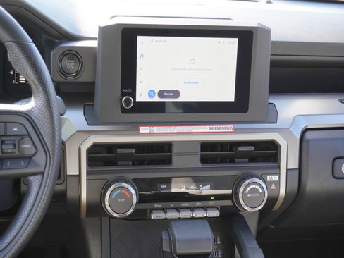 Used 2025 Toyota Tacoma SR5 image 15