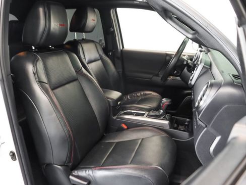 Used 2021 Toyota Tacoma TRD Pro AWD/4WD image 40