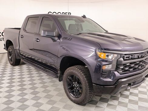 Used 2024 Chevrolet Silverado 1500 Custom Trail Boss w/ Dark Appearance Package image 1