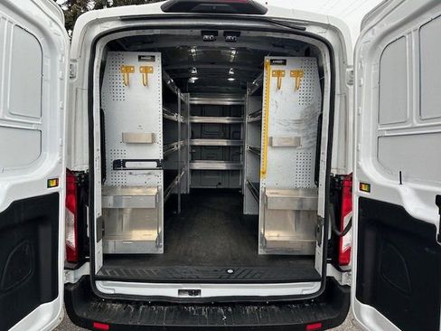 Used 2022 Ford Transit 250 Medium Roof AWD image 19