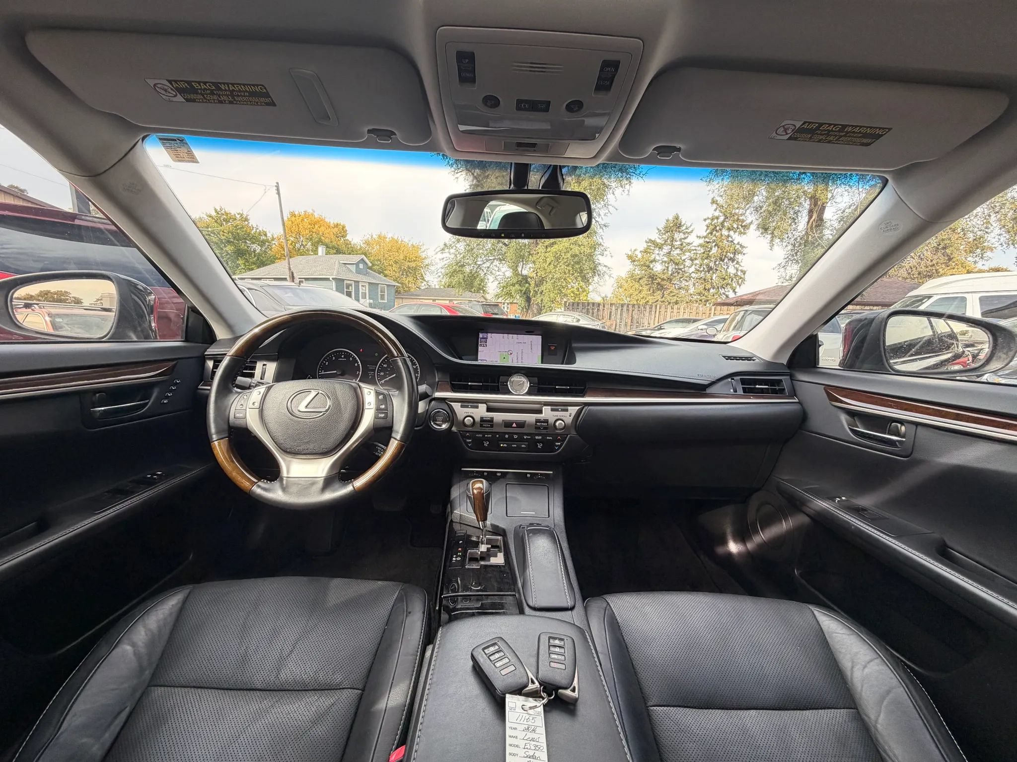 Used 2014 Lexus ES 350 w/ Luxury Package FWD image 2