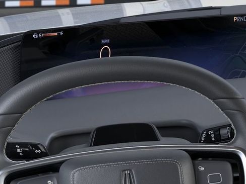 New 2026 Lincoln Navigator L Reserve AWD/4WD image 13