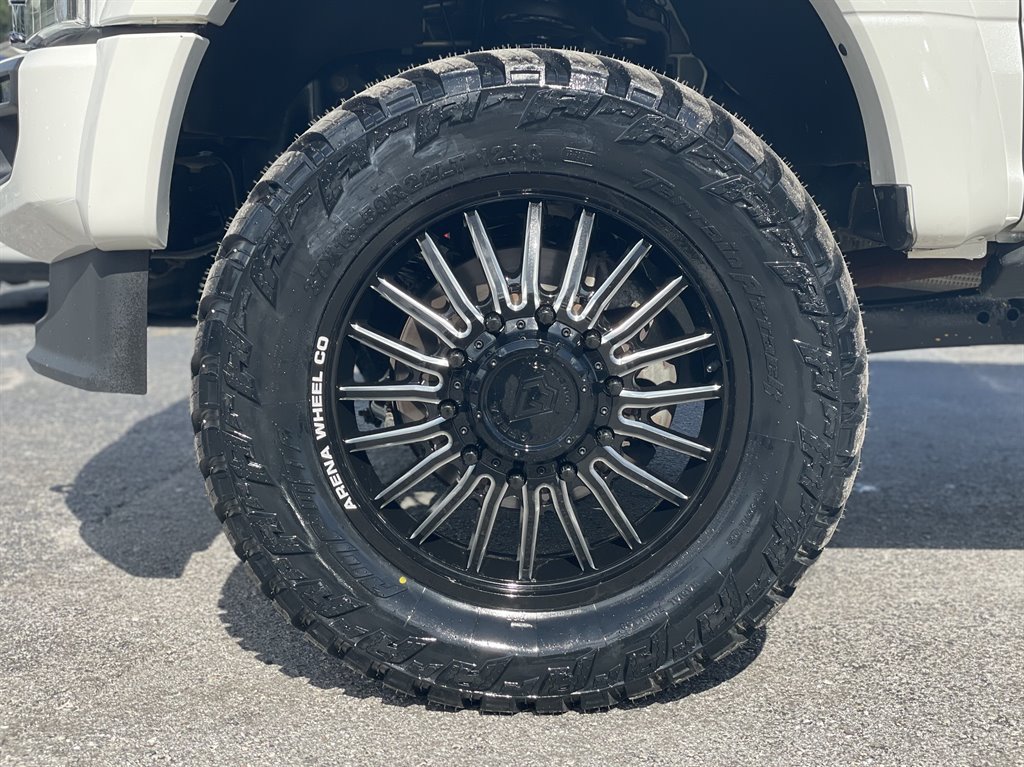 Used 2020 Ford F450 Platinum w/ FX4 Off-Road Package AWD/4WD image 36