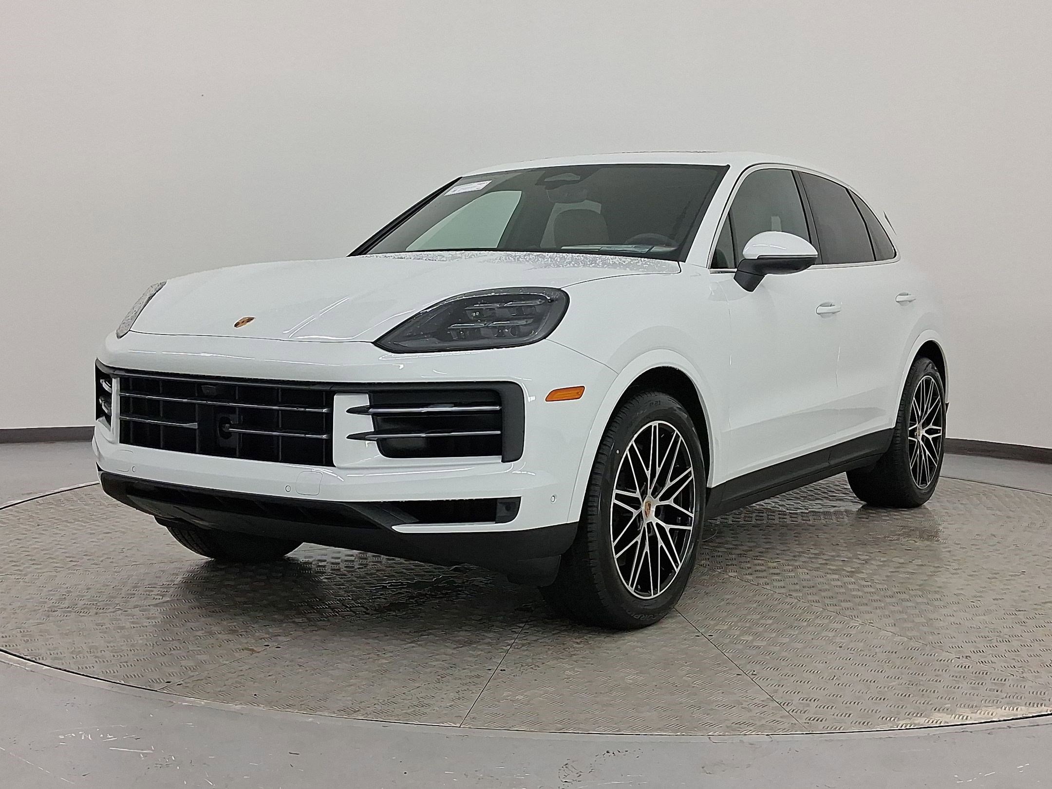 Used 2026 Porsche Cayenne AWD/4WD image 1