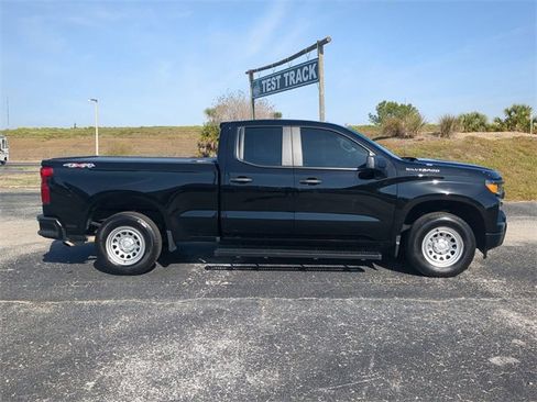 Used 2024 Chevrolet Silverado 1500 W/T image 4