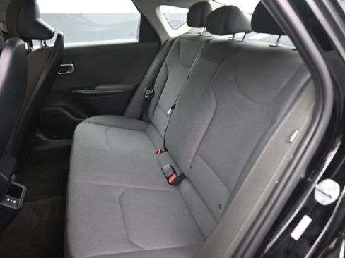 Used 2025 Kia K4 FWD image 2
