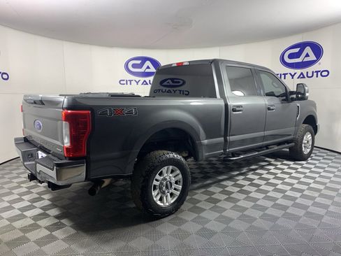 Used 2018 Ford F250 XLT image 3