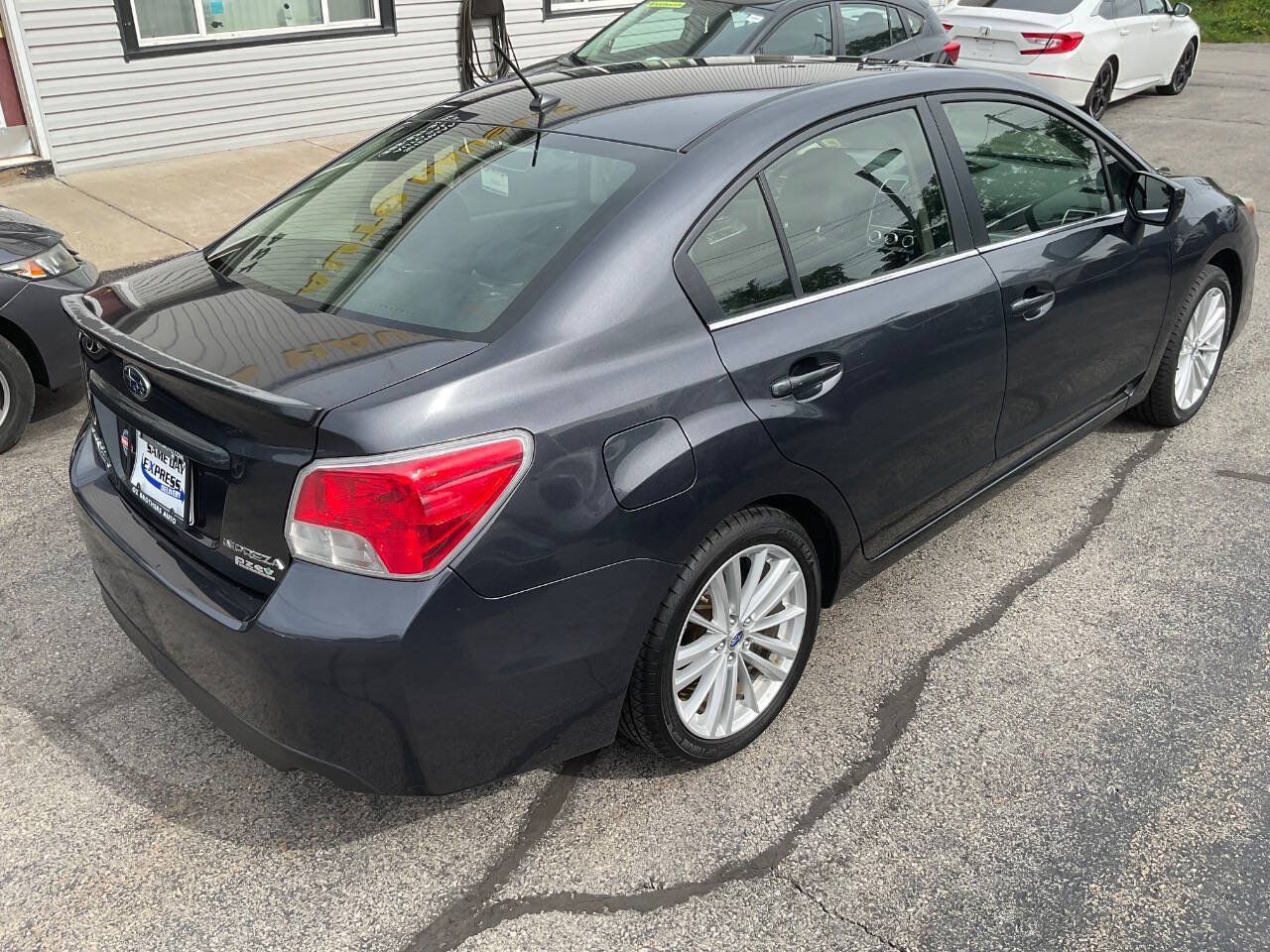 Used 2016 Subaru Impreza 2.0i Premium AWD/4WD image 11