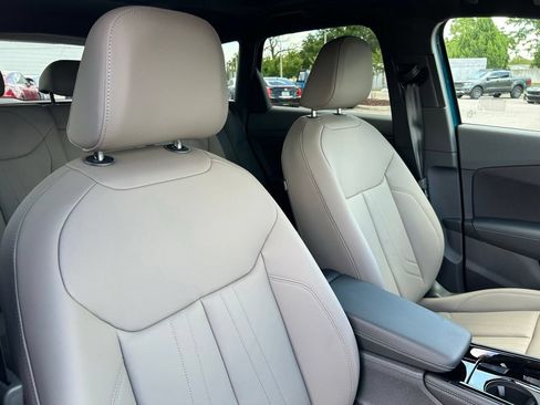 New 2026 Audi Q3 quattro 2.0T AWD/4WD image 44