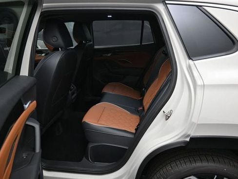 New 2026 Volkswagen Tiguan SEL R-Line AWD/4WD image 11