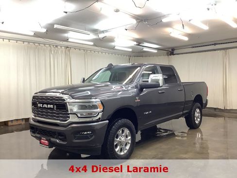 Used 2024 RAM 2500 Laramie AWD/4WD image 1