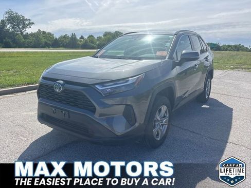 Used 2023 Toyota RAV4 XLE AWD/4WD image 10