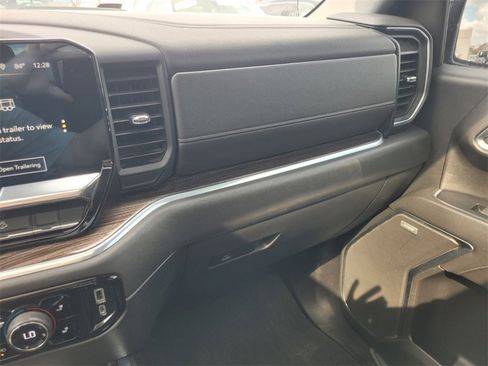 Certified 2022 Chevrolet Silverado 1500 LT Trail Boss w/ Convenience Package II image 30