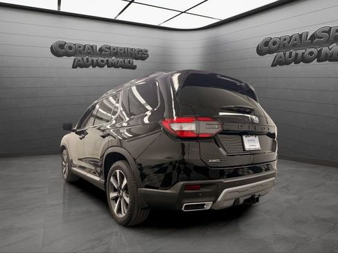 Certified 2023 Honda Pilot Elite image 3