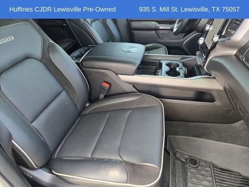 Used 2024 RAM 1500 Laramie AWD/4WD image 17