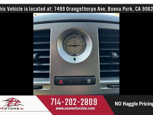 Used 2005 Chrysler 300 SRT8 w/ SRT Option Group II image 40
